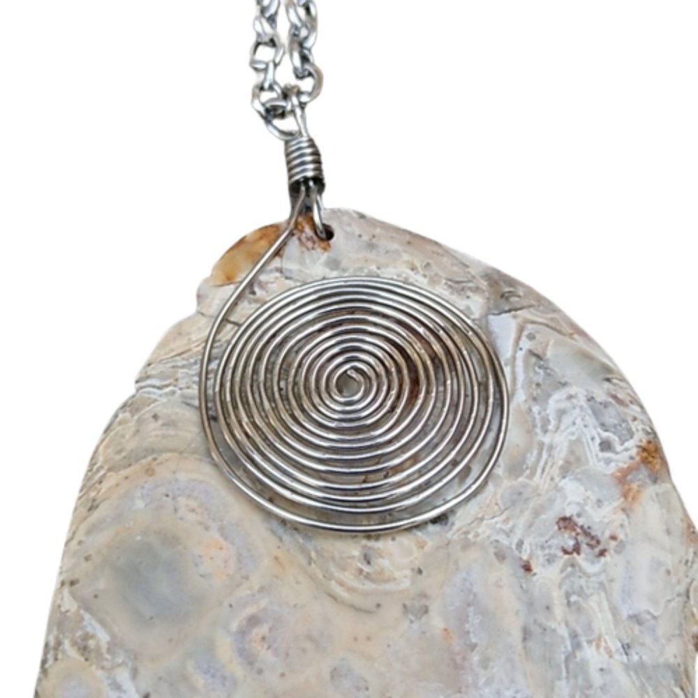 Handmade Stone Pendant - Picture 2 of 3